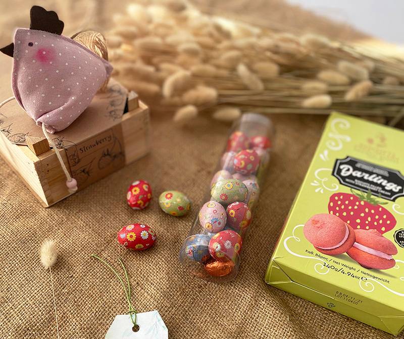 The Strawberry Easter giftbox - secondary